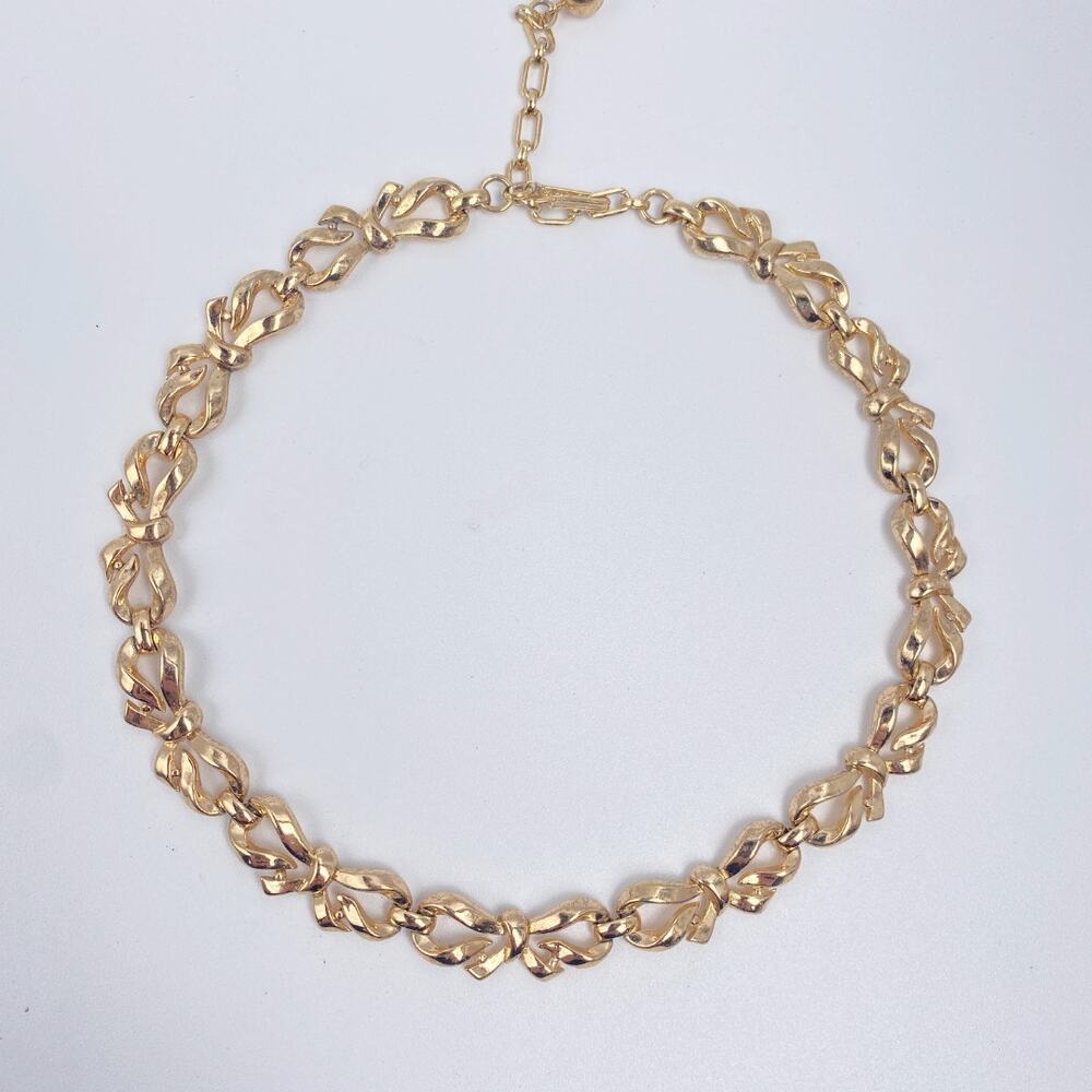 Vintage Crown Trifari Gold Bow Necklace & Bracelet Set - Picture 2 of 9
